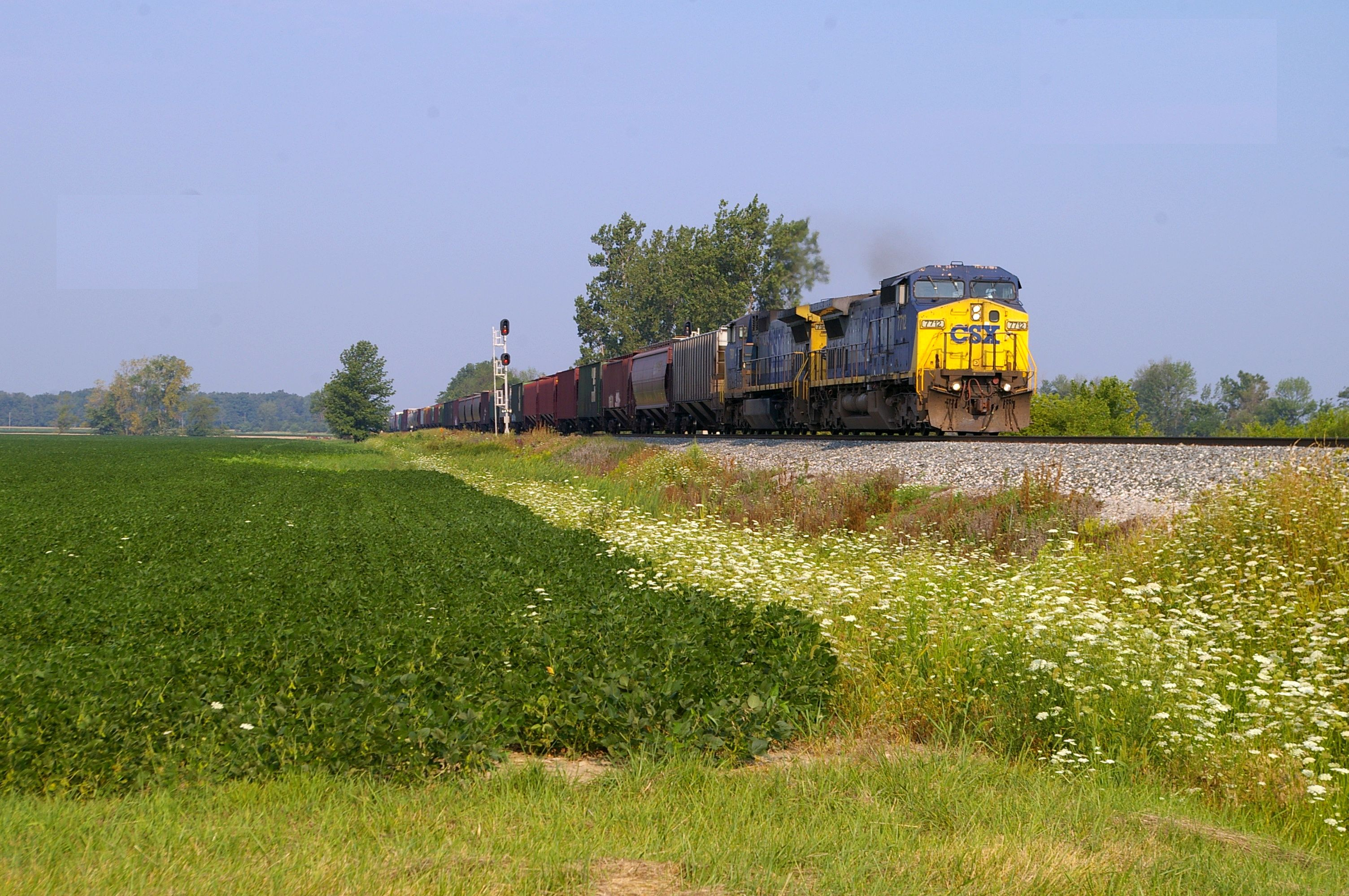 CSX in Indiana CSX rolls through Indiana circa 2010
